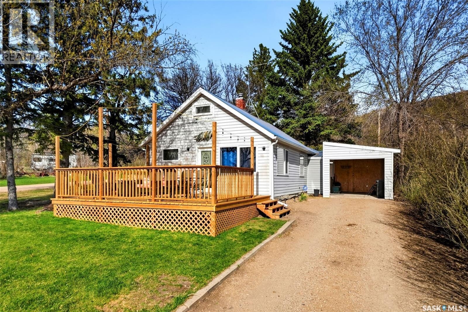 Property Photo:  533 Fort San Road  SK S0G 1S0 