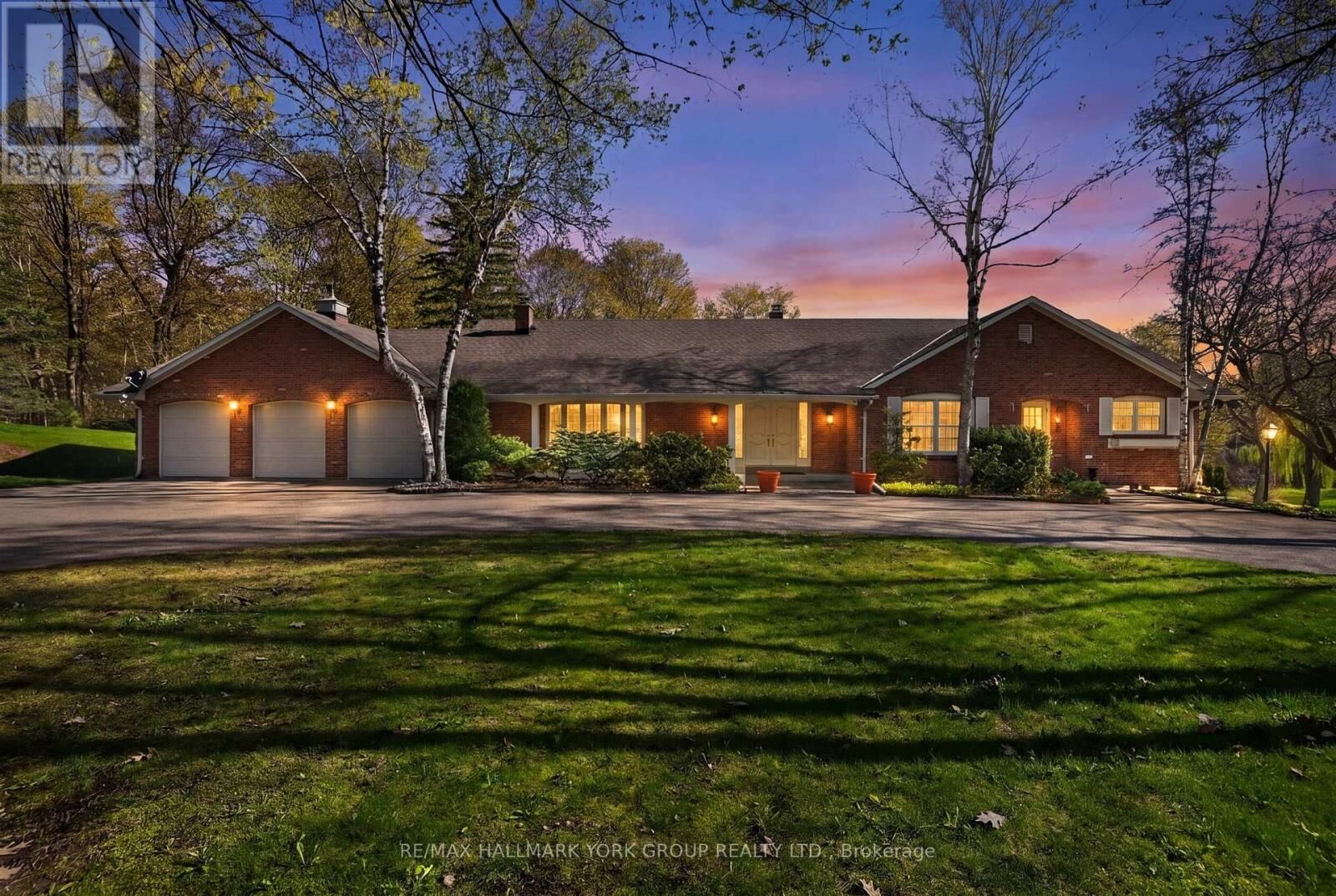Property Photo:  1020 18th Sideroad  ON L7B 1K5 