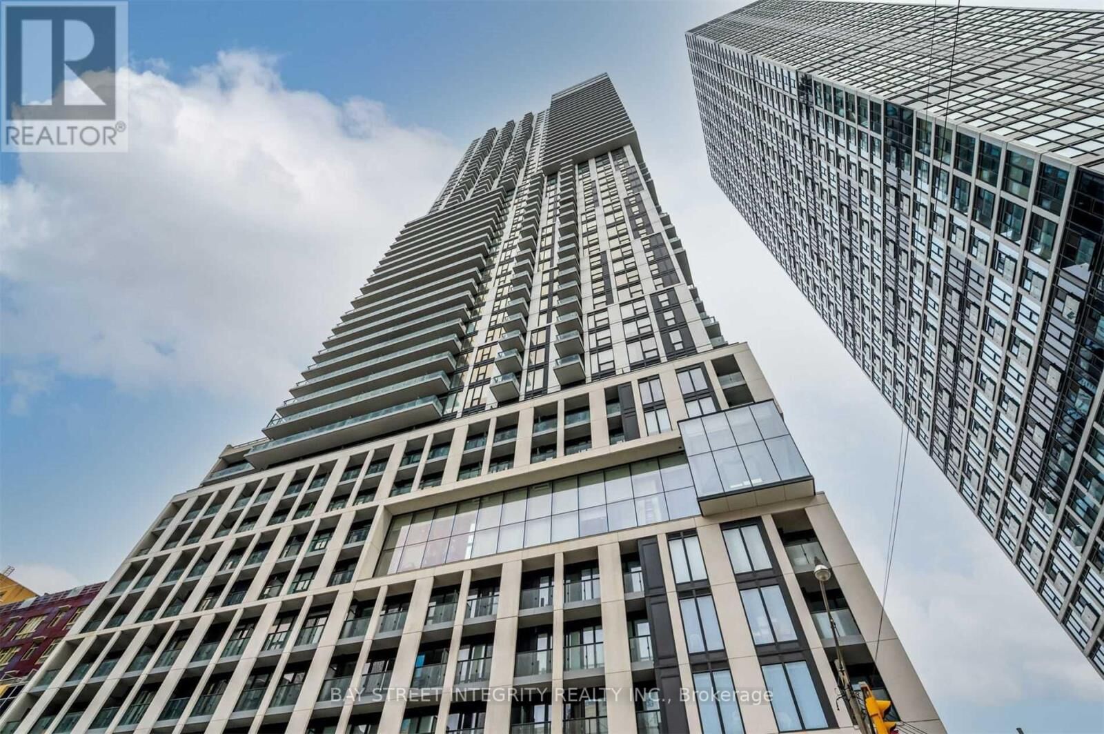 Property Photo:  251 Jarvis Street 4915  ON M5B 0C3 