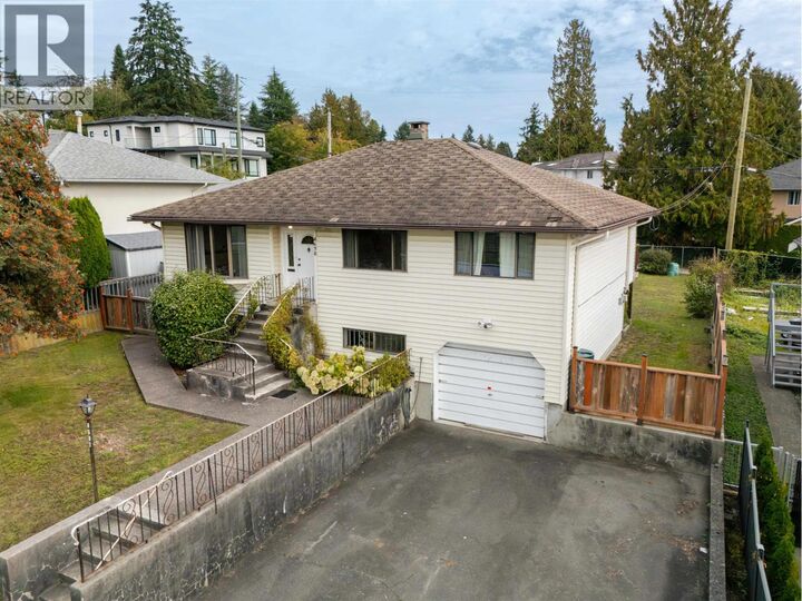 Property Photo:  4638 Royal Oak Avenue  BC V5G 3M5 