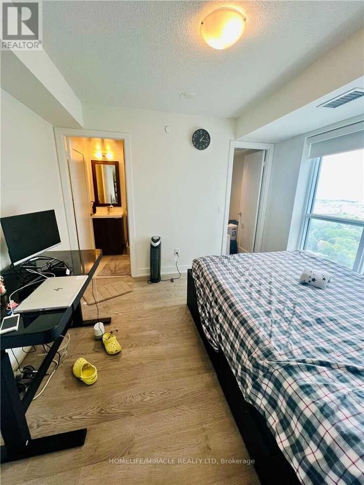 Property Photo: 7 Mabelle Avenue 2601 ON M9A 4Y1