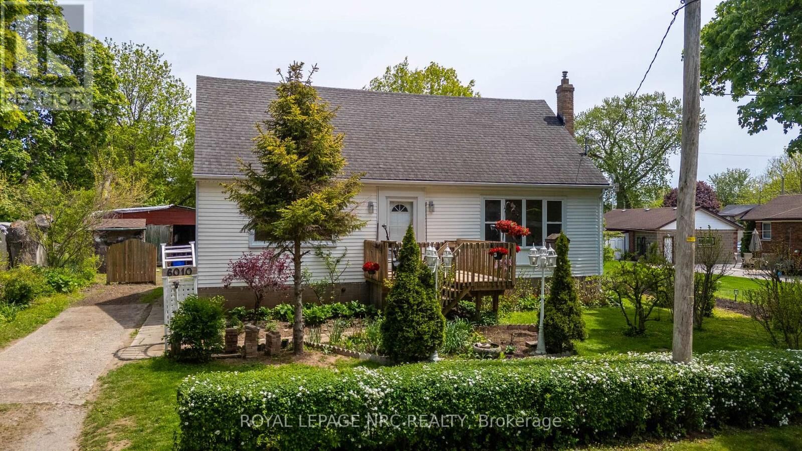 Property Photo: 6010 Carlton Avenue ON L2G 5J5