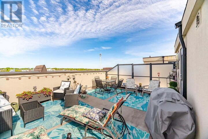 Photo de la propriété:  320 John Street 211  ON L3T 0B1 