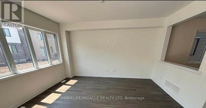 Property Photo:  36 Port Crescent  ON L3B 0N2 