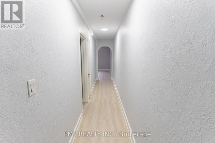 Property Photo: 8 Wellington Street West 4 ON L6Y 1K4