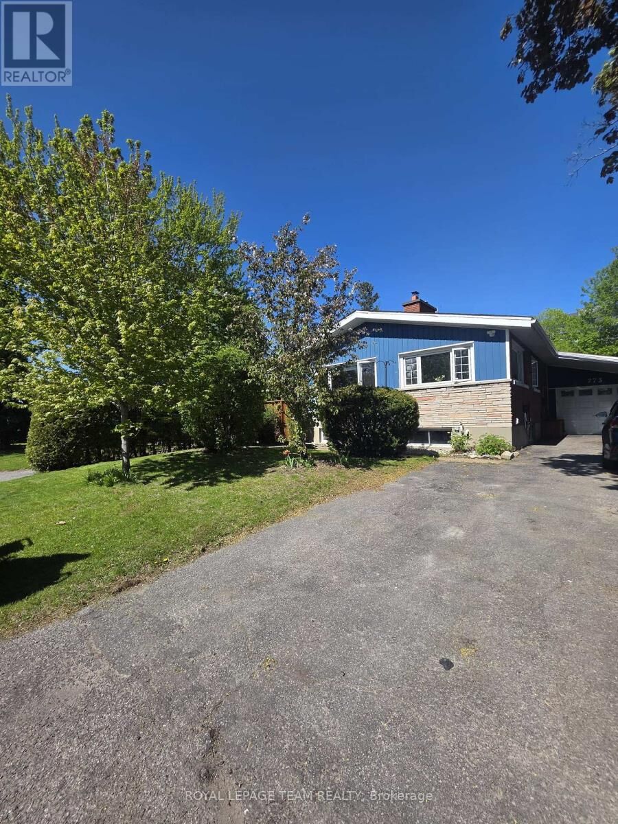 Property Photo:  773 May Street B  ON K1K 3H1 