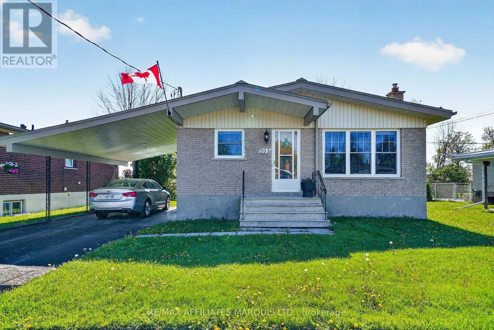Property Photo:  505 Anthony Street  ON K6H 5L1 