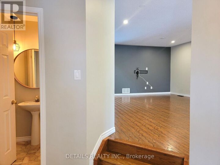 Property Photo:  171 Windhurst Drive  ON K2G 6H9 