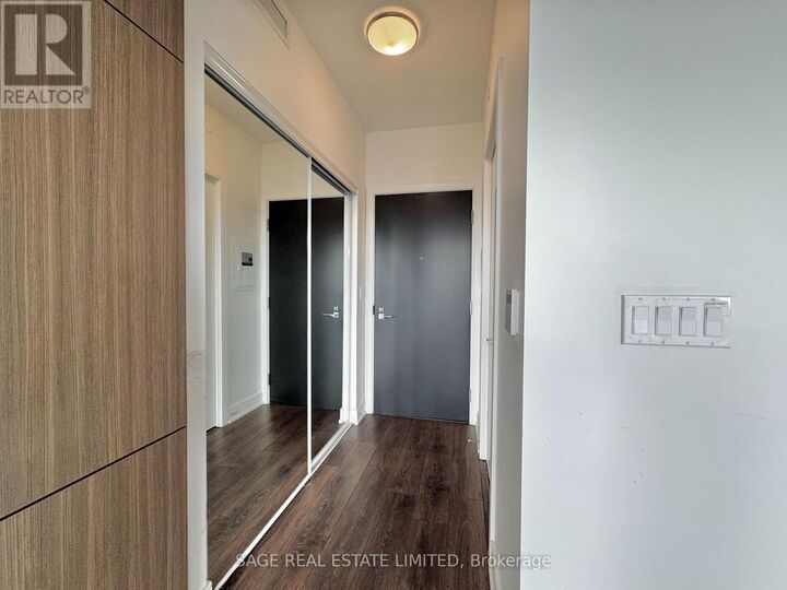Property Photo: 89 McGill Street 2701 ON M5B 0B1