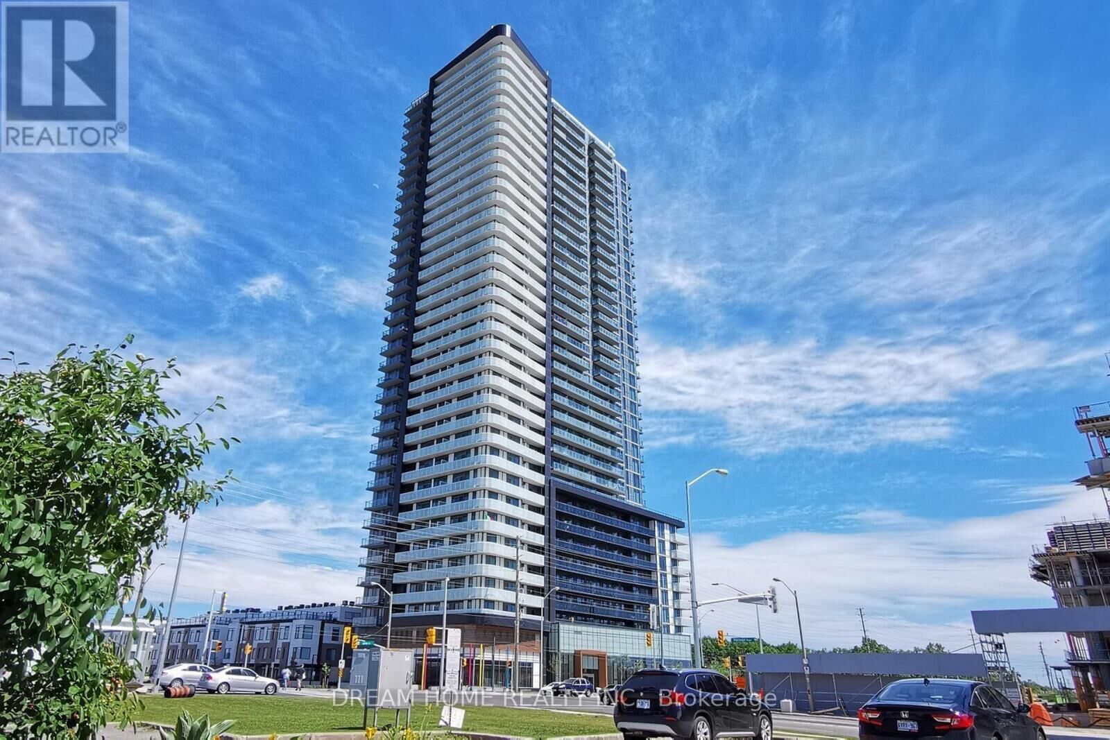 Property Photo:  7895 Jane Street 1716  ON L4K 2M7 