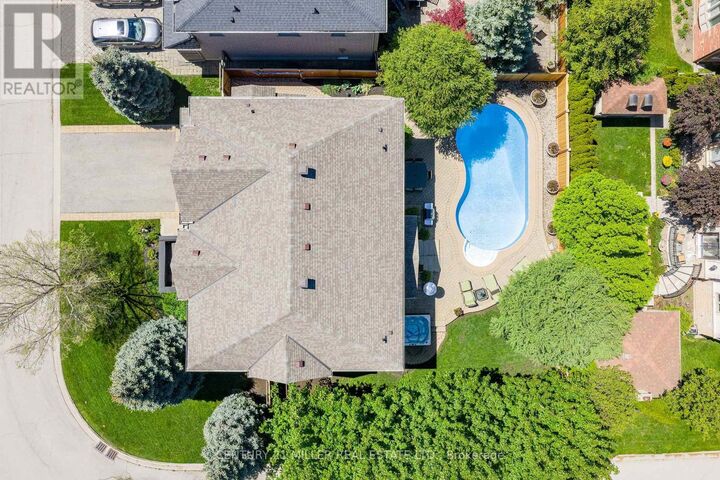 Property Photo: 3122 Saddleworth Crescent ON L6M 0A8