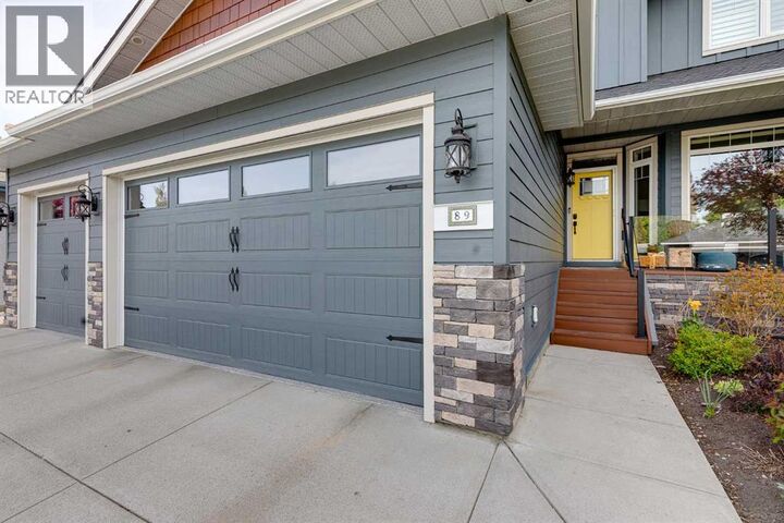 Property Photo: 89 Douglasdale Crescent Southeast AB T2Z 3A2