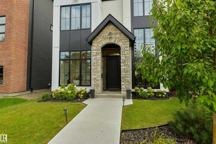 Property Photo:  8107 144 Street NW  AB T5R 0R3 