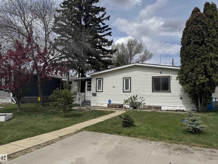 Property Photo:  #46 4204 47 St  AB T9A 2H5 