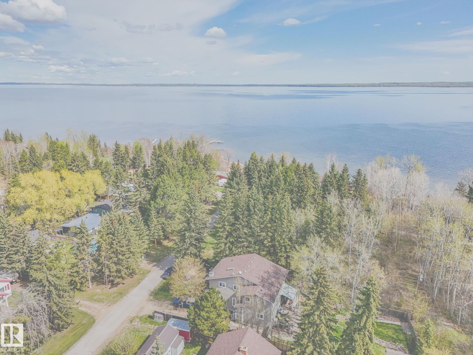 Property Photo: 517 5th Street AB T0C 2V0