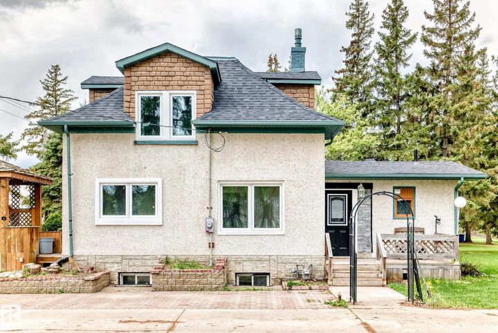 Property Photo: 21252 Twp Road 550 AB T8L 4B8