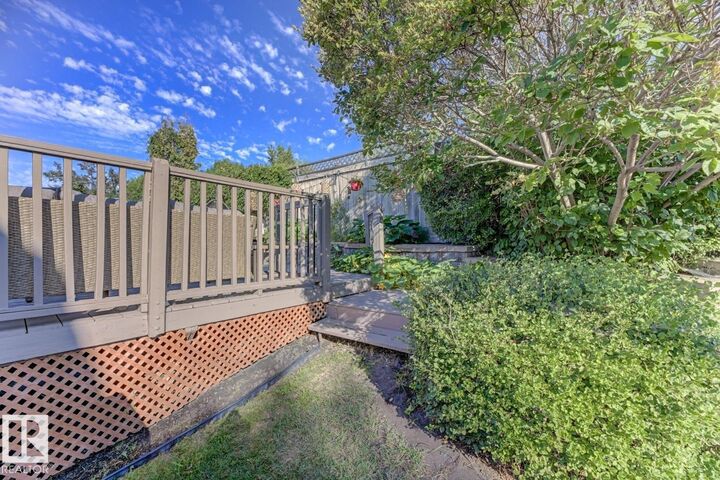 Property Photo:  3208 135A Avenue NW  AB T5A 5E3 