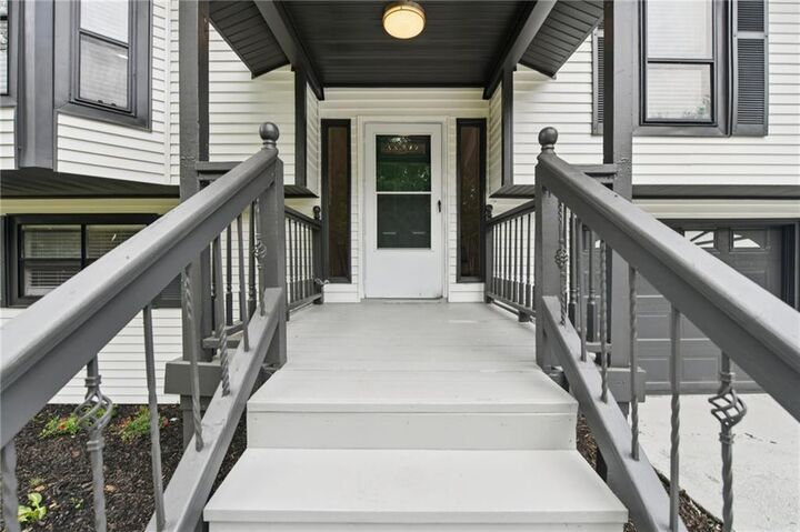 Property Photo: 1824 Danielle Place GA 30043