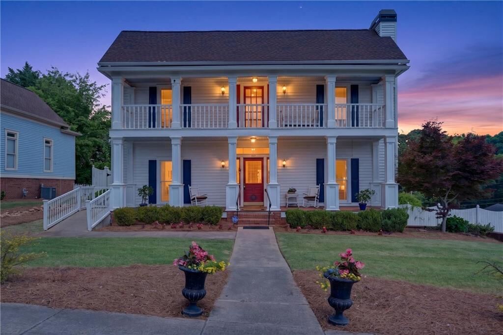 Property Photo:  172 E Shadburn Avenue  GA 30518 