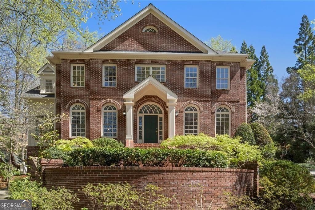 Property Photo:  220 Sheridan Point Lane NE  GA 30342 