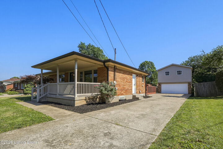 Property Photo:  6021 Princess Way  KY 40219 