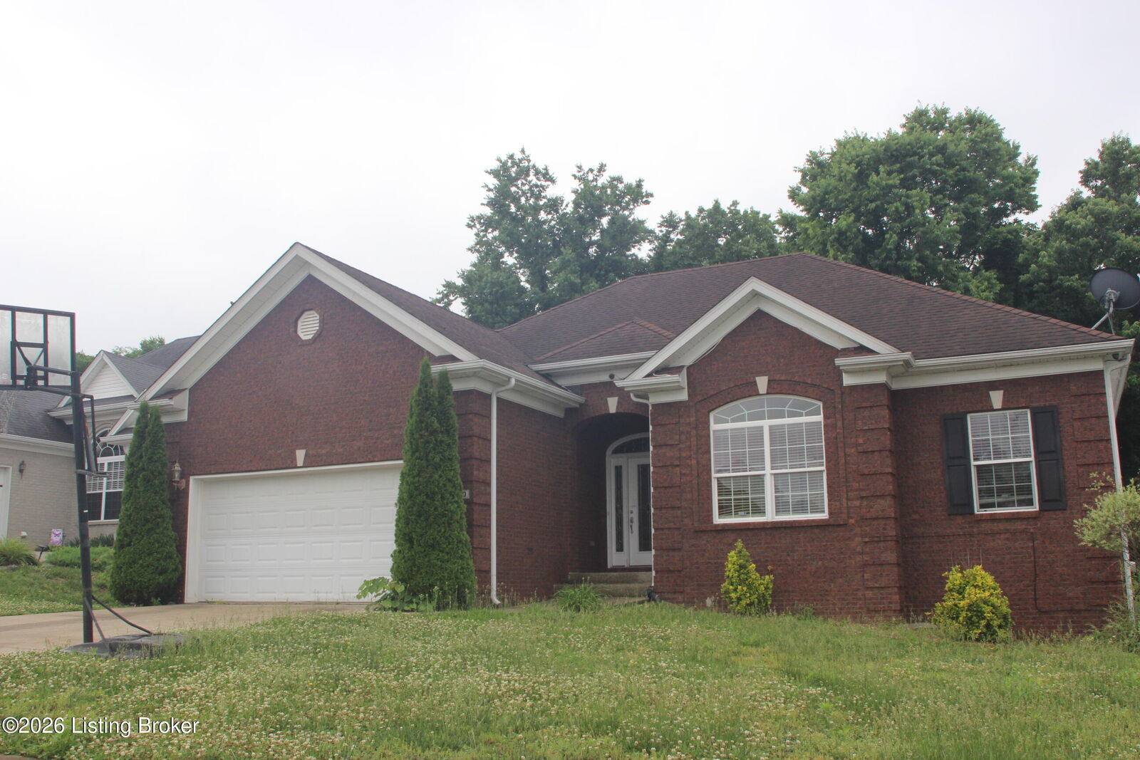 Property Photo:  6800 Brook Terrace Dr  KY 40228 