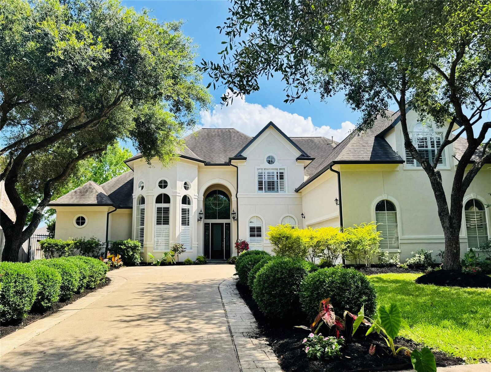 Property Photo:  24 Saint Christopher Court  TX 77479 