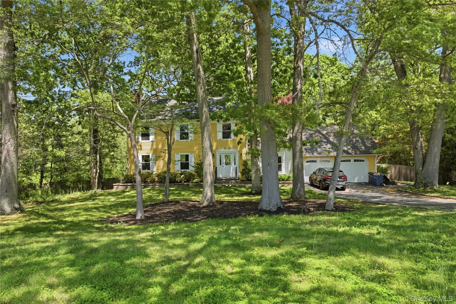 Property Photo:  23 Abbey Lane  NY 11733 