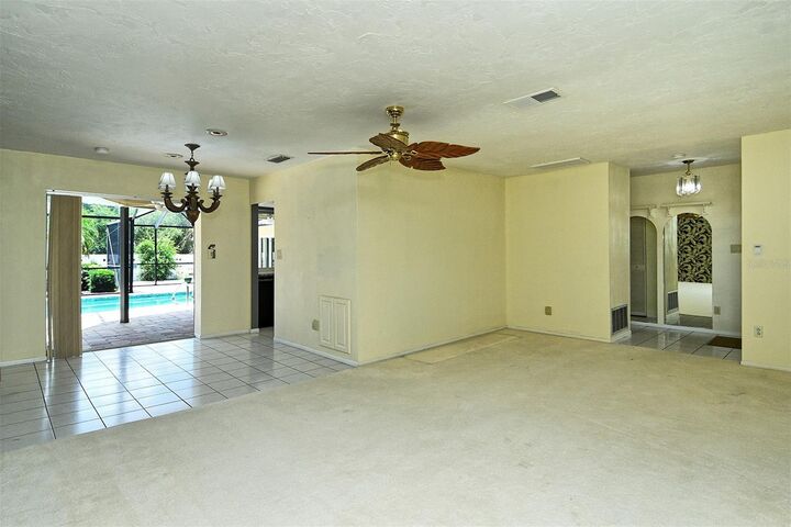 Property Photo: 3140 Espanola Drive FL 34239