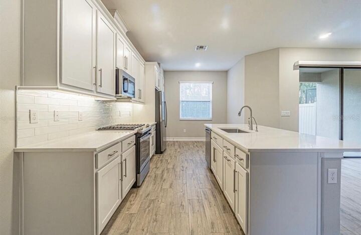 Property Photo:  4615 Almada Lane  FL 33543 