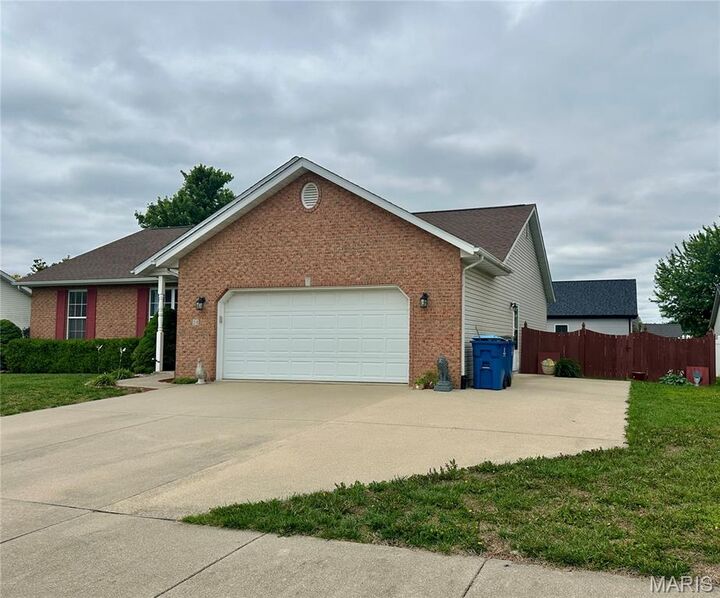 Property Photo: 50 Willow Lane IL 62249