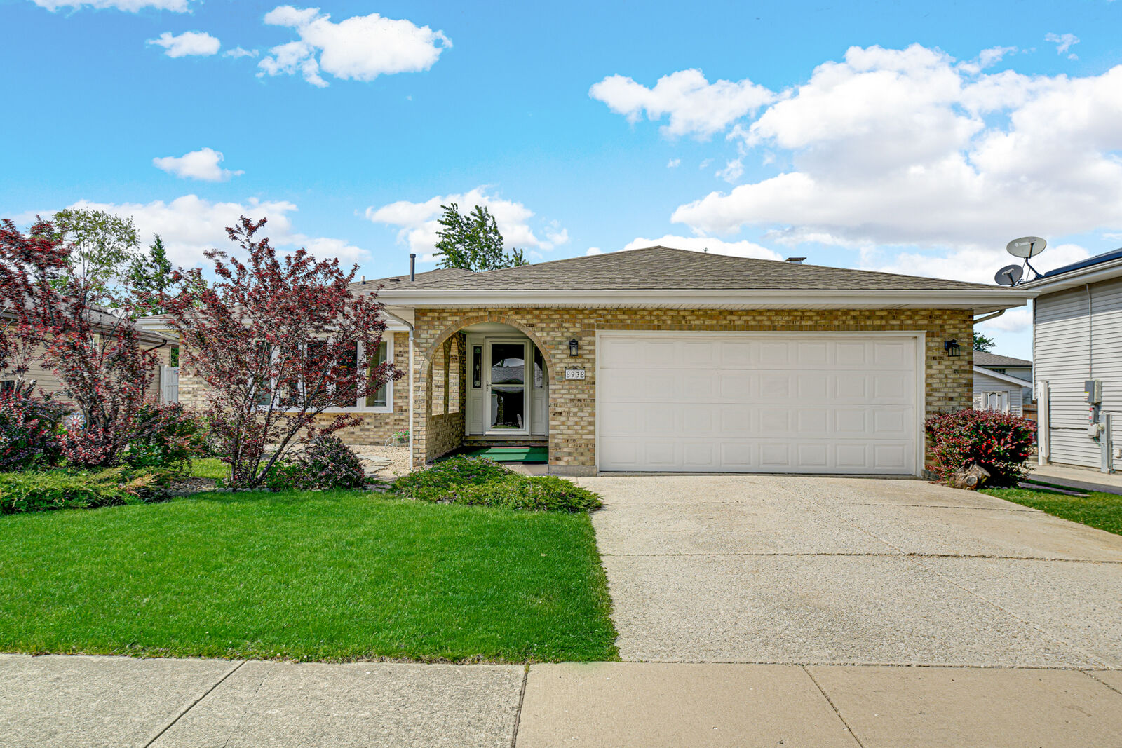 Property Photo: 8938 W 169th Place IL 60487