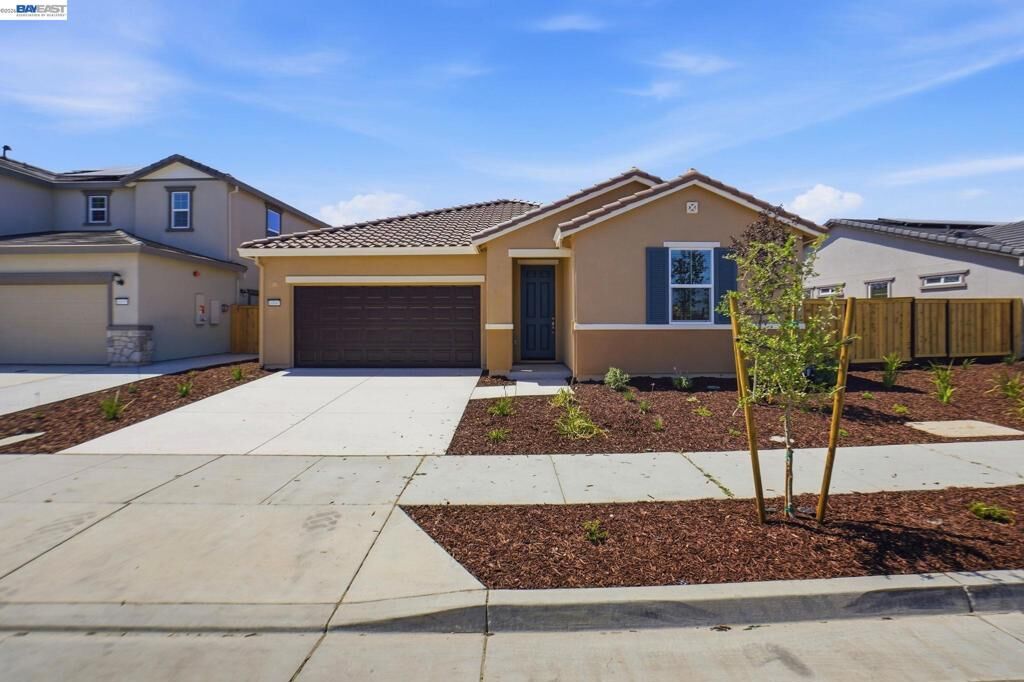 Property Photo: 16047 Pirates Cove Ln CA 95330