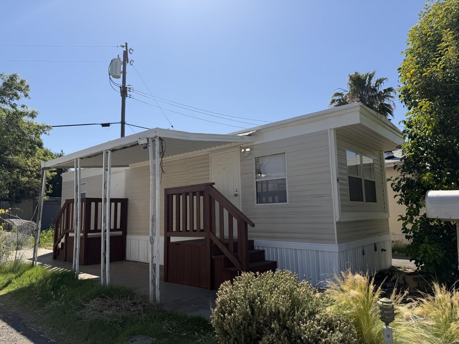 Property Photo: 4 Rocket Circle CA 95742