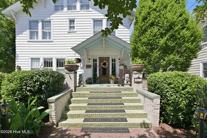 Property Photo: 411 George Street NC 28560