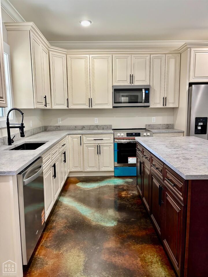 Property Photo:  418 Dixon Street  AR 72442 
