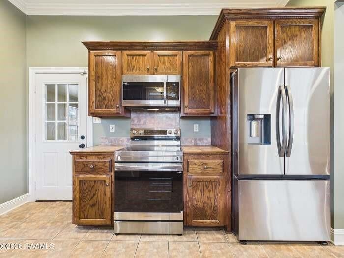 Property Photo:  431 Chemin Metairie Rd Road  LA 70592 