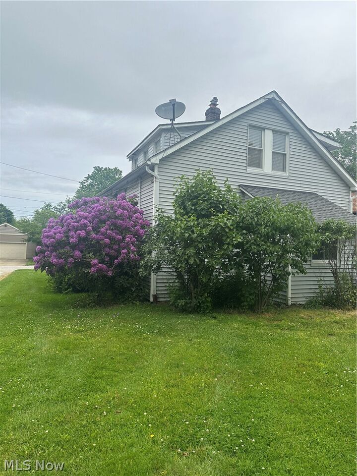Property Photo:  37522 Arthur Street  OH 44094 