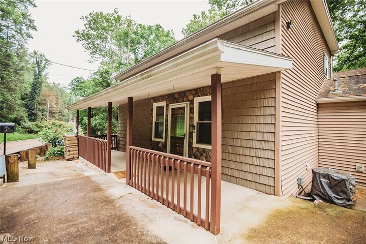 Property Photo: 645 Pearl Street Extension OH 45750
