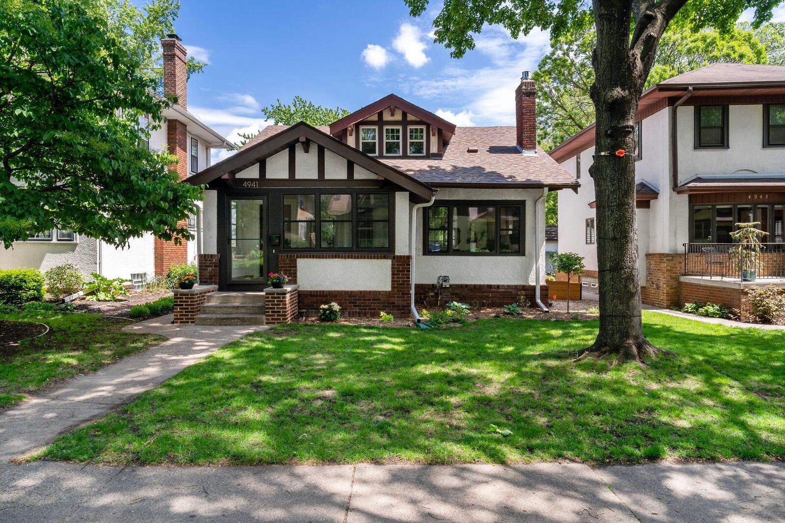 Property Photo:  4941 Russell Avenue S  MN 55410 