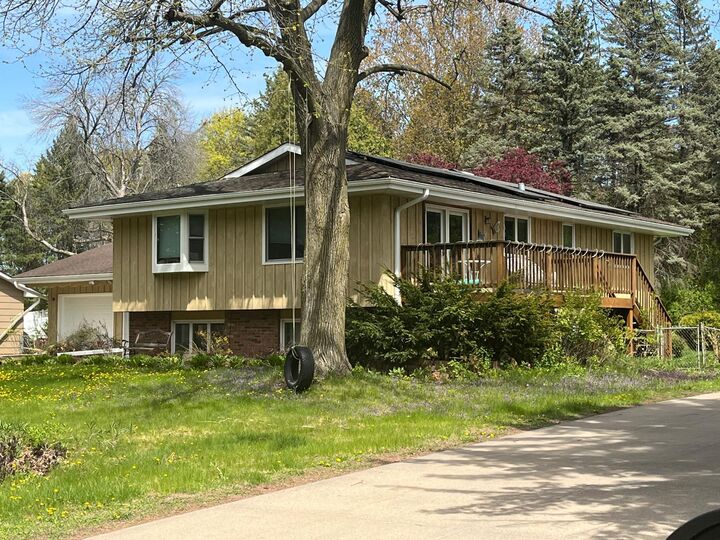 Property Photo:  3044 Lake Street N  MN 55109 