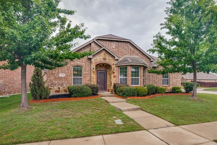 Property Photo:  1815 Drake Drive  TX 75002 