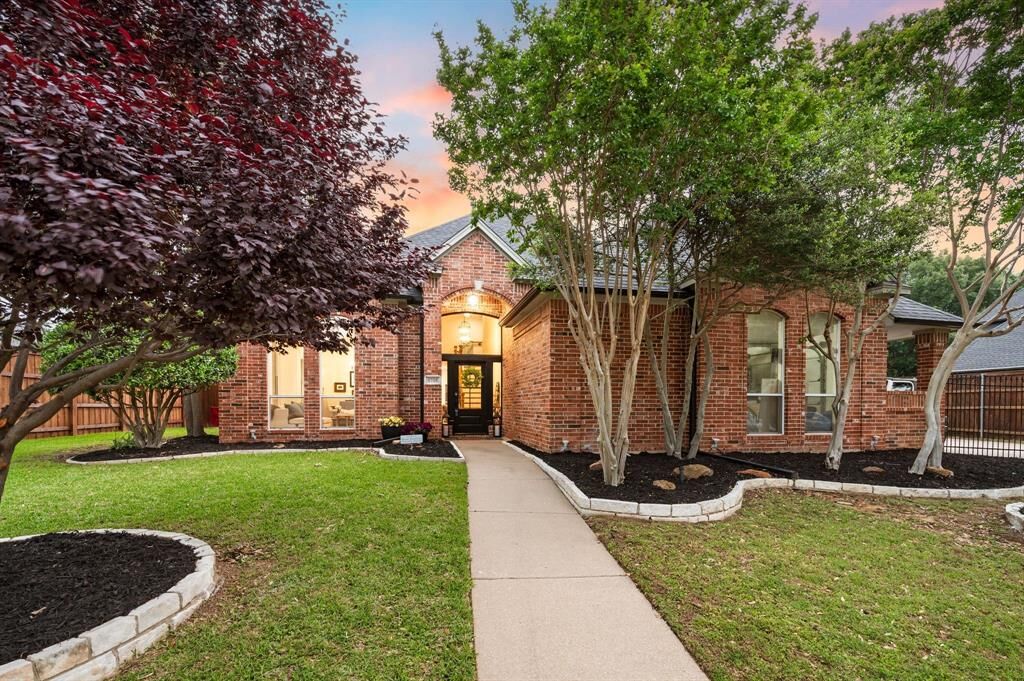 Property Photo:  6706 Carriage Lane  TX 76034 