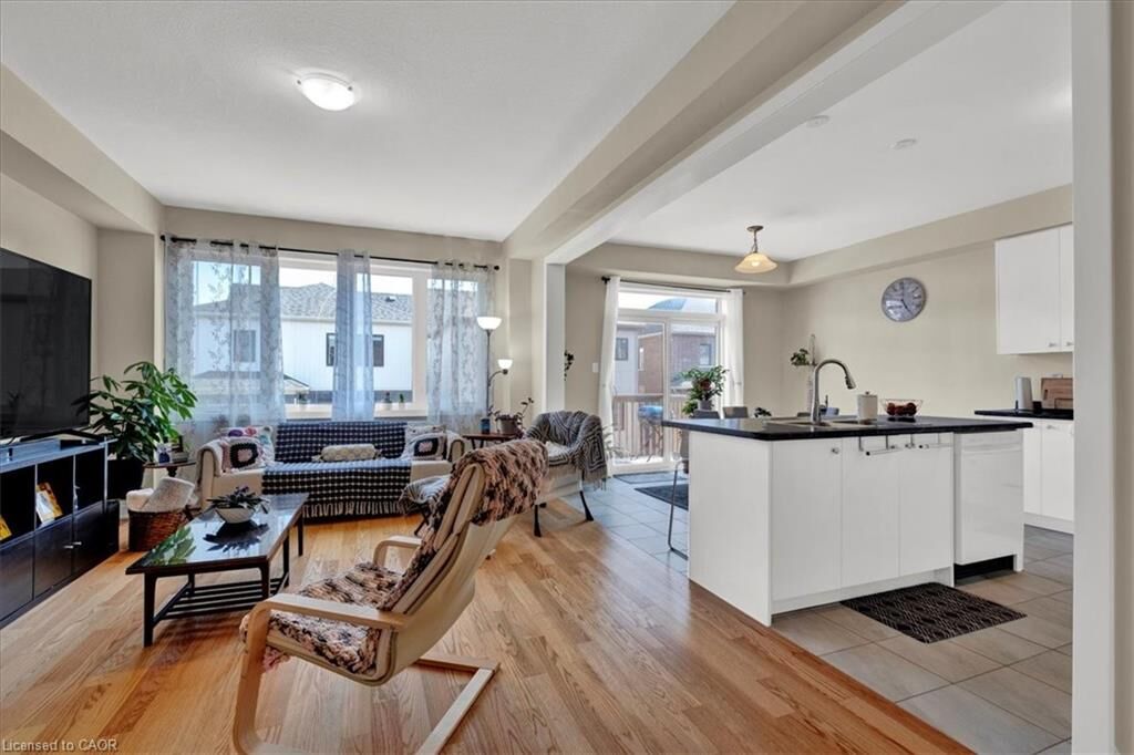 Property Photo:  73 Stern Drive  ON L3B 0M3 