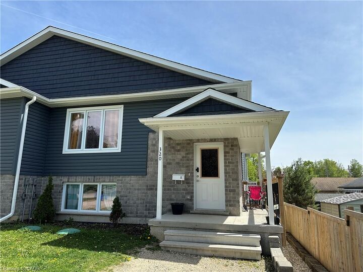 320 Nelson Street N — photo 1