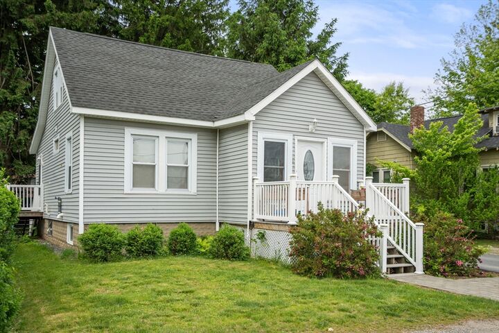Property Photo:  6 Pineland Ave  MA 01545 