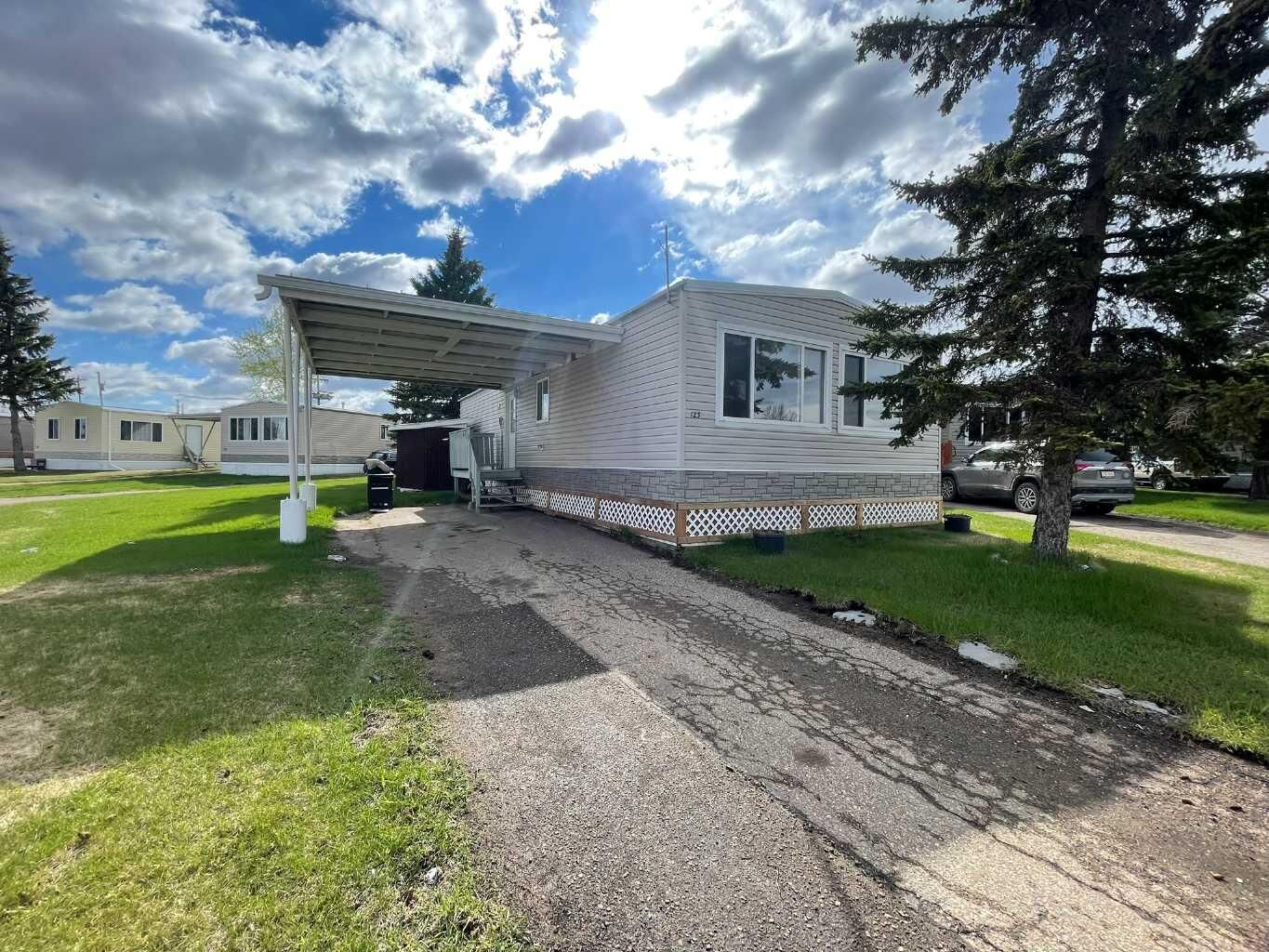 Property Photo: 5308 57 Street 123 AB T9V 2A3