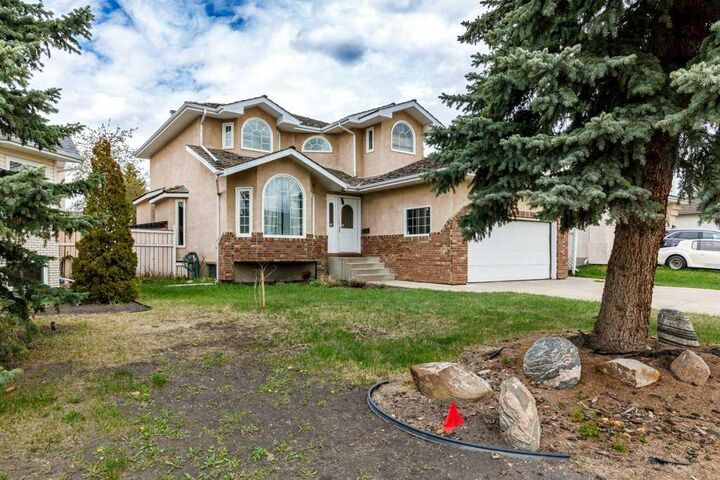 Property Photo:  92 Anquetel Street  AB T4R 2K7 