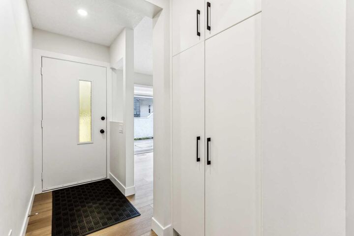 Property Photo:  2520 Palliser Drive SW 1101  AB T2V 4S9 