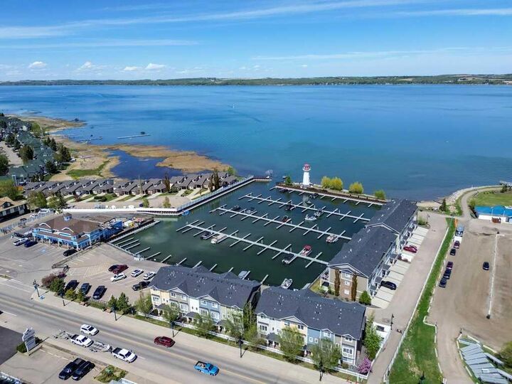 Property Photo: 5210 Lakeshore Drive 113 AB T4S 0M6